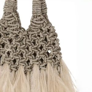 Pochette unisexe haut de gamme en strass et plumes, tissée à la main, avec fermeture ouverte, forme boulette, idéale pour les soirées et les danses - Product Image 3