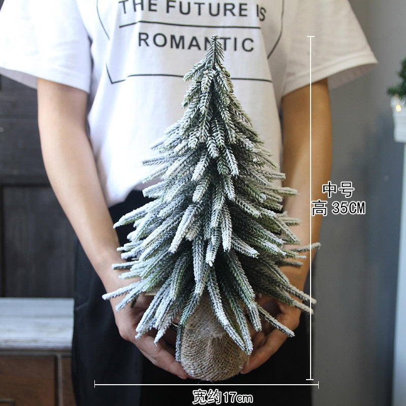 Fée Cedar-grimm, format moyen - sans décorations