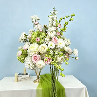 LUYI Vente en gros de décorations florales réalistes pour allée de mariage, bouquet de fleurs artificielles vertes et blanches de 40-50 cm