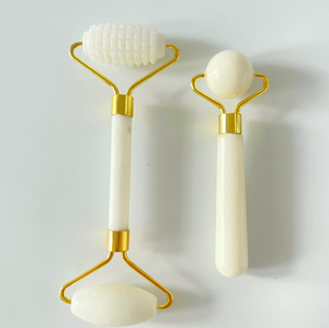 Rouleau de jade blanc et Gua Sha, coffret cadeau d'outils de beauté - Product Image 4