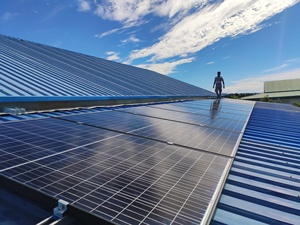 แผงโซลาร์เซลล์ AMSO Topcon N Type 750 วัตต์ 18BB Solar IP68 ประสิทธิภาพสูงสุด 23% สำหรับสถานีไฟฟ้า AS750S10-132 โมดูลโซลาร์เซลล์แบบ Half Cell - Product Image 6