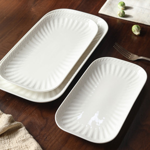 Ensemble d'assiettes rectangulaires en céramique blanches côtelées, plat brillant pour servir des apéritifs et des desserts <span class=keywords><strong>de</strong></span> <span class=keywords><strong>fruits</strong></span> <span class=keywords><strong>de</strong></span> <span class=keywords><strong>mer</strong></span> à la maison ou au restaurant - Product Image 3