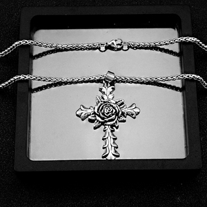 Europäischer amerikanischer Stil Trendy Hip-Hop Rose Cross Gothic Anhänger Street-Style personal isierte Halskette für Männer - Product Image 2
