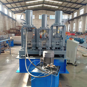 Máquina formadora de rollos de acero de canal <span class=keywords><strong>C</strong></span> de pista de perno de quilla de calibre de luz automático - Product Image 2