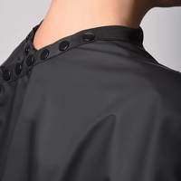 Cape de salon en nylon Vinnie CP02 avec fermeture à pression pour la coloration des cheveux et les fournitures de cosmétologie, robe de coupe de cheveux
