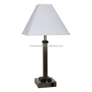 Lámpara de Noche Moderna de Metal y Vidrio para Hoteles, Lámpara de Escritorio de Níquel Cepillado con Pantalla de Tela Blanca y Cuerpo de Hierro - Product Image 6