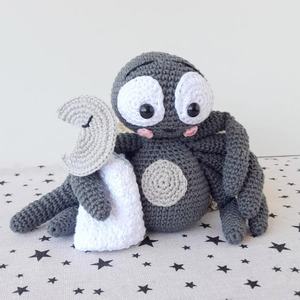 All'ingrosso uncinetto di Halloween ragno Amigrumi fatto a mano ragno Crochet giocattolo per regali per bambini morbido ragno coccolone in cotone - Product Image 3