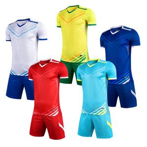 Maglie Sportive Personalizzate Kit Calcio Squadre Calcio Maschile Calzettoni da Calcio - Product Image 1