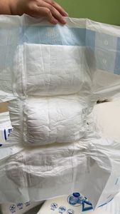 23g SAP unisexe <span class=keywords><strong>homme</strong></span> femme vente en gros de couches pour adultes <span class=keywords><strong>couche</strong></span> d'incontinence unisexe <span class=keywords><strong>couche</strong></span> d'absorption de nuit avec <span class=keywords><strong>protection</strong></span> contre les fuites - Product Image 2