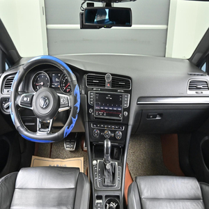 Rare Volkswagen Golf GTD BlueMotion TDI : Le summum de la performance et de l'efficacité dans une berline compacte diesel pratique. - Product Image 5