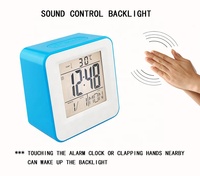Reloj despertador de escritorio con Control de sonido LCD Digital con pilas de diseño cúbico pequeño multifunción 3632