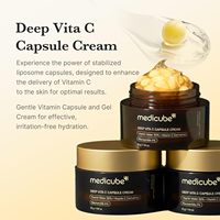 Crème en capsules medicube avec vitamine C en profondeur |   Capsule dorée de vitamine C liposomale pour une peau éclatante et raffermie |   Éclat hydratant