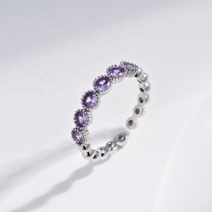Bague en argent sterling 925 plaqué or noir avec zircon violet, design hip-hop délicat et luxueux pour femmes, grandes tailles, prix usine, vente en gros - Product Image 4