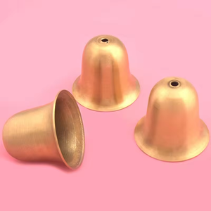 Vente en gros 50mm en forme <span class=keywords><strong>de</strong></span> corne <span class=keywords><strong>de</strong></span> fer or Liberty Bells vintage ornement <span class=keywords><strong>de</strong></span> Noël clochette - Product Image 2