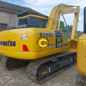 รถขุด PC130 Komatsu มือสองผลิตในประเทศญี่ปุ่นได้รับการดูแลอย่างดีสำหรับงานดินและการก่อสร้างโครงสร้างพื้นฐาน - Product Image 1