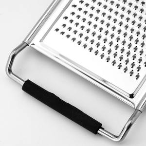 Râpe plate multifonctionnelle en acier inoxydable 3 en 1 Râpe polyvalente <span class=keywords><strong>pour</strong></span> râper le fromage, les légumes, le chocolat Râpe de cuisine - Product Image 3