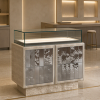 Vitrine murale GZowin robuste et écologique en métal pour bijoux et montres avec éclairage LED, idéale pour les musées et les commerces