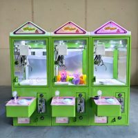 Machine à grue compacte pour enfants avec design compact, éclairage LED lumineux, griffe métallique et accepteur de pièces pour le plaisir familial