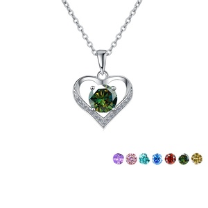 <span class=keywords><strong>Collana</strong></span> di Lusso con Pendente Moissanite '<span class=keywords><strong>Cuore</strong></span> <span class=keywords><strong>dell</strong></span>'<span class=keywords><strong>Oceano</strong></span>' da 2 Carati, Girocollo in Argento Sterling 925 per Donne - Product Image 6