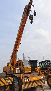รถเครนสำหรับพื้นที่ขรุขระมือสอง TADANO KATO รุ่น KR25H TR500EX TR600EX KR50H SS500 TR250EX 50 ตัน 25 ตัน - Product Image 3