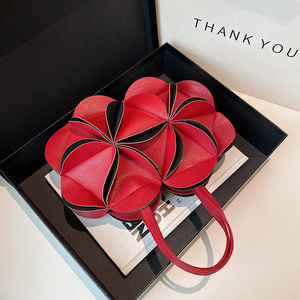 Sac messager tendance pour femme en PU. Avec doublure en polyester. Convient à un usage quotidien. - Product Image 5