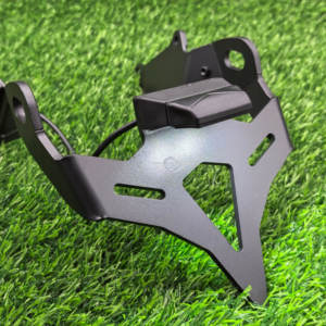 Para Honda CB650R 2024 + Marco de matrícula LED de cola corta Sistemas de carrocería de motocicleta con soporte de matrícula - Product Image 6