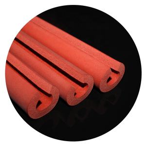 أنبوب إسفنجي من السيليكون بالرغوة حمراء بثقوب رغوة موحدة ومقاومة للحرارة وقطع جانبي - Product Image 1