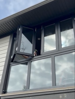 PRIMA Modernes Aluminium-Faltfenster mit thermisch getrennten Profilen, energiesparend & regendicht, flexibel zu öffnen für Haus oder Villa