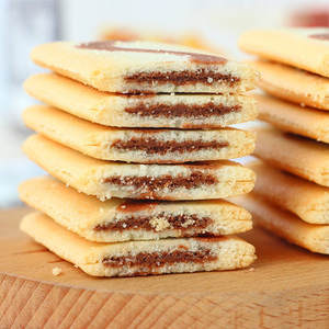 Wholesale <strong>Japan</strong> Chocolate Cookies <strong>Exotic</strong> <strong>Snacks</strong> White Choco Filled/cheese Filled Chocolate Sandwich Cookies 92.4g Asian <strong>Snacks</strong> - Product Image 6