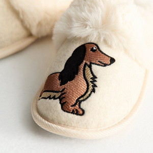 <span class=keywords><strong>Pantofole</strong></span> da donna in schiuma di memoria sfocata <span class=keywords><strong>con</strong></span> fodera in pelliccia sintetica spessa <span class=keywords><strong>pantofole</strong></span> da mulo ricamate <span class=keywords><strong>con</strong></span> salsiccia - Product Image 2