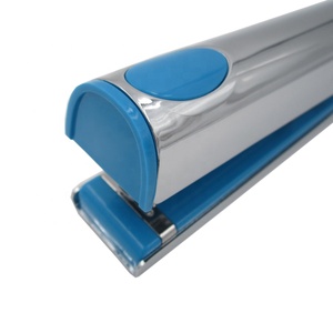 <span class=keywords><strong>Agrafeuse</strong></span> de bureau <span class=keywords><strong>manuelle</strong></span> en métal, bleue, standard, pour feuilles de bureau et scolaires, la plus vendue - Product Image 4