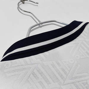 Maillot de football court respirant 1991-93 en gros pour Tottenham, édition rétro, avec logo, numéro et nom personnalisés pour le stade - Product Image 2