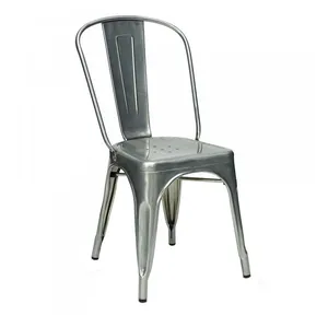 Gala柚木餐椅，天然白色饰面，适用于室外或室内。