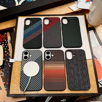 Étui de téléphone portable de luxe en fibre de carbone antichoc magnétique multicolores avec poignée pour 11-17 Pro Max