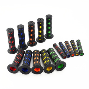 Manopole per moto in <span class=keywords><strong>silicone</strong></span> morbido nero e rosso/gomma per manubrio da 7/8 "22mm - Product Image 1
