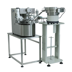 Machine automatique de remplissage et de bouchage de sachets à bec verseur, machine rotative d'emballage de liquides en sachets à bec verseur - Product Image 2