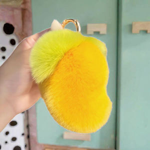 Llavero de Peluche de Mango con Piel de Conejo de Alta Gama, Lindo y Suave, Colgante de Metal y Plástico, Llavero de Fruta Kawaii, Regalo - Product Image 3