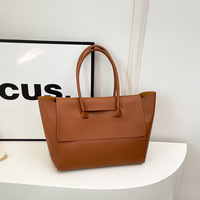 Nouveau Sac Fourre-tout Élégant Grande Capacité pour Femme, Sac à Main de Luxe de Créateur, Sac de Shopping et de Voyage avec Rabat, Sac Tendance