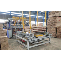 Machine à découper automatique pour palettes en bois, coupe transversale à l'axe du bois, ligne de scie à découper avec convoyeur et empileur de couches