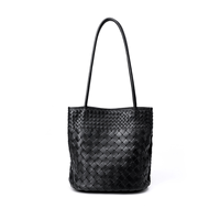 Sac seau décontracté sophistiqué en cuir véritable tressé, multi-compartiments, en peau de mouton, fourni par Bag Supplier