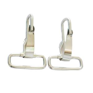 โรงงานอี้หวัง ขายส่ง ตะขอเกี่ยวแบบกด ขนาด 4.0x38 มม. ทำจากโลหะสีเงิน - Product Image 1