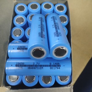 แบตเตอรี่ลิเธียม-ไอออน ZN แบบชาร์จได้ รุ่น 18650 3.7V 2500mAh สำหรับใช้กับพลังงานแสงอาทิตย์/จักรยานไฟฟ้า อายุการใช้งาน 1000 รอบการชาร์จ - Product Image 4