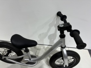 จักรยานทรงตัวสำหรับเด็ก ราคาขายส่ง น้ำหนักเบา สำหรับเด็กอายุ 1-4 ปี ไม่มีบันได - Product Image 5