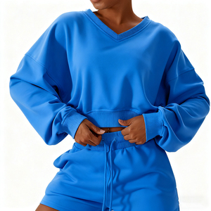 Felpe da Allenamento Personalizzate per Donne Design Unico Felpa Corta in Cotone Ricamata con Scollo a V - Product Image 4