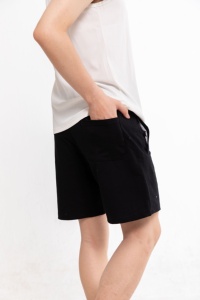 Pantalones cortos de compresión de poliéster personalizados al por mayor para hombres ODM hechos en Vietnam servicios competitivos de procesamiento de ropa - Product Image 4