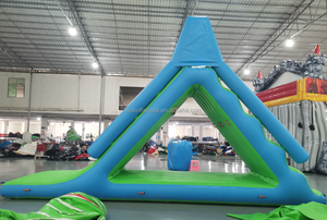Özelleştirilmiş deniz gölü yüzen <span class=keywords><strong>Aqua</strong></span> spor oyunları üçgen su kaydırağı yetişkin çocuklar için tırmanma şişme su parkı slayt - Product Image 3
