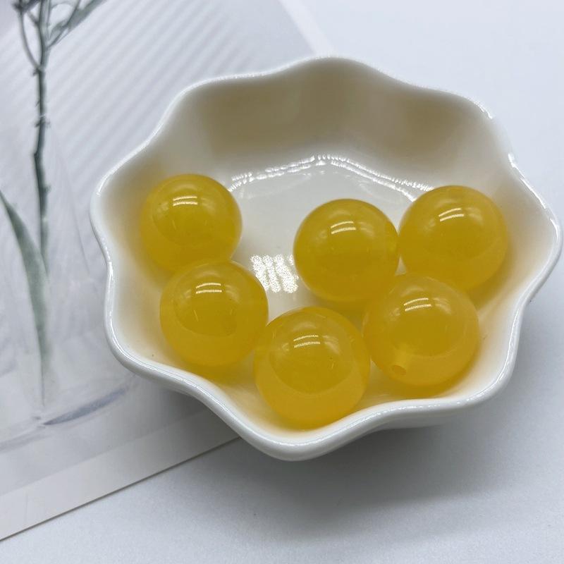 สีเหลือง