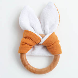 <span class=keywords><strong>Oreille</strong></span> <span class=keywords><strong>de</strong></span> <span class=keywords><strong>lapin</strong></span> en mousseline <span class=keywords><strong>de</strong></span> coton personnalisée poignée d'entraînement pour bébé <span class=keywords><strong>anneau</strong></span> <span class=keywords><strong>de</strong></span> <span class=keywords><strong>dentition</strong></span> en bois <span class=keywords><strong>oreille</strong></span> <span class=keywords><strong>de</strong></span> <span class=keywords><strong>lapin</strong></span> hochet en bois <span class=keywords><strong>anneau</strong></span> <span class=keywords><strong>de</strong></span> <span class=keywords><strong>dentition</strong></span> - Product Image 3