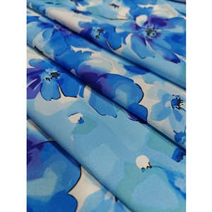 Vestido de Vietnam uso para ropa-Loungewear 120gsm transpirable resistente a las arrugas tela de seda satinada impresa tejida ligera - Product Image 2