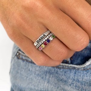 <span class=keywords><strong>Anello</strong></span> a tre pezzi impilabili con nome inciso al laser e pietra portafortuna per la <span class=keywords><strong>Festa</strong></span> <span class=keywords><strong>della</strong></span> <span class=keywords><strong>Mamma</strong></span> e San Valentino - Product Image 1